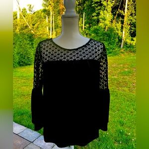 White House Black Market size small